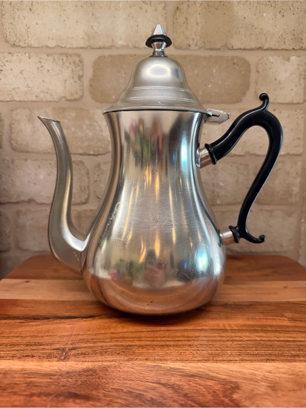 Royal Holland Pewter “Sleepy Hollow” Coffee/Tea Pot Netherlands